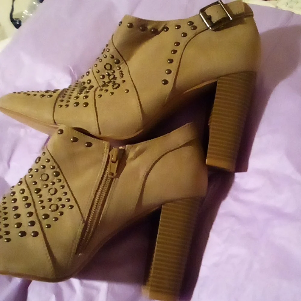 Kaari Blue Studded Heeled Boots Size 9